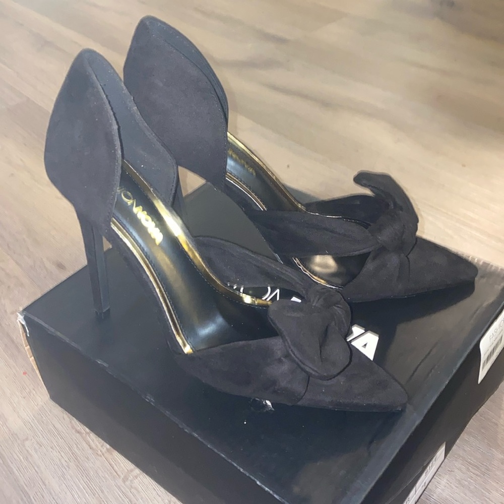 Black suede heels